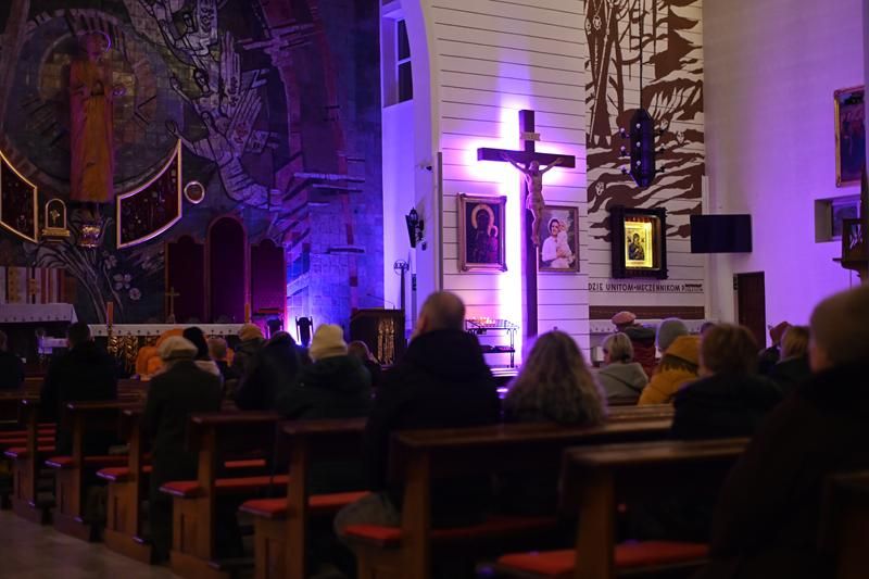 Droga Krzyżowa oczami Marii Magdaleny